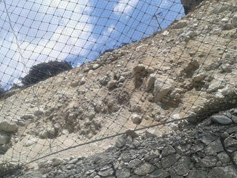 山體滑坡防護網