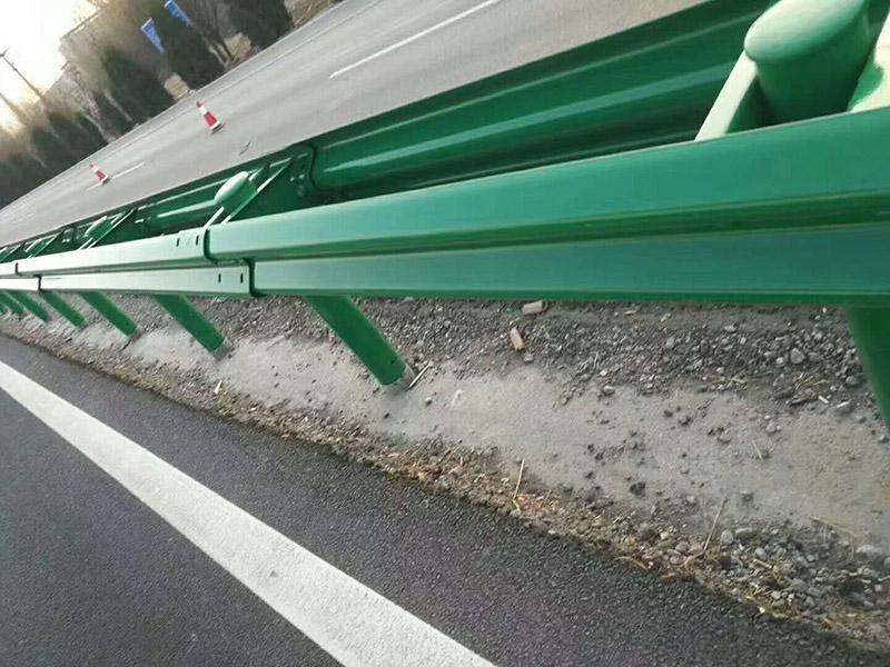 分隔帶護(hù)欄板 分隔帶護(hù)欄板